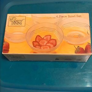 4 piece glass bowl set
